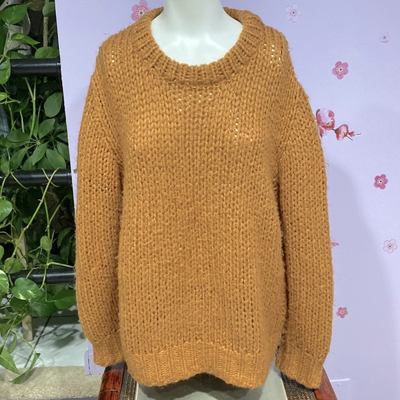 Charlotte Russe Sweaters - Charlotte Russe Burnt Orange Copper Knitted Sweater Long Sleeves Women's Size M